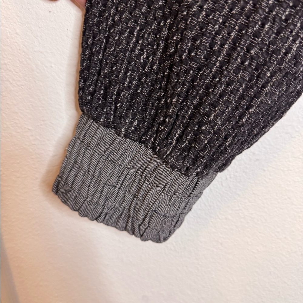 NEW BiBi Textured Knit Fabric in Black and Gray Sweater/Jacket - Picture 9 of 13